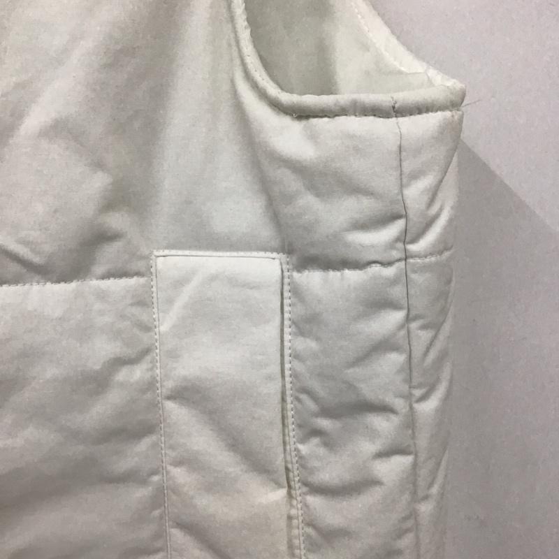 リーボック Reebok ベスト ベスト 中綿 ロゴ、文字 白 / ホワイト / レディース USED 古着 中古 10130590
