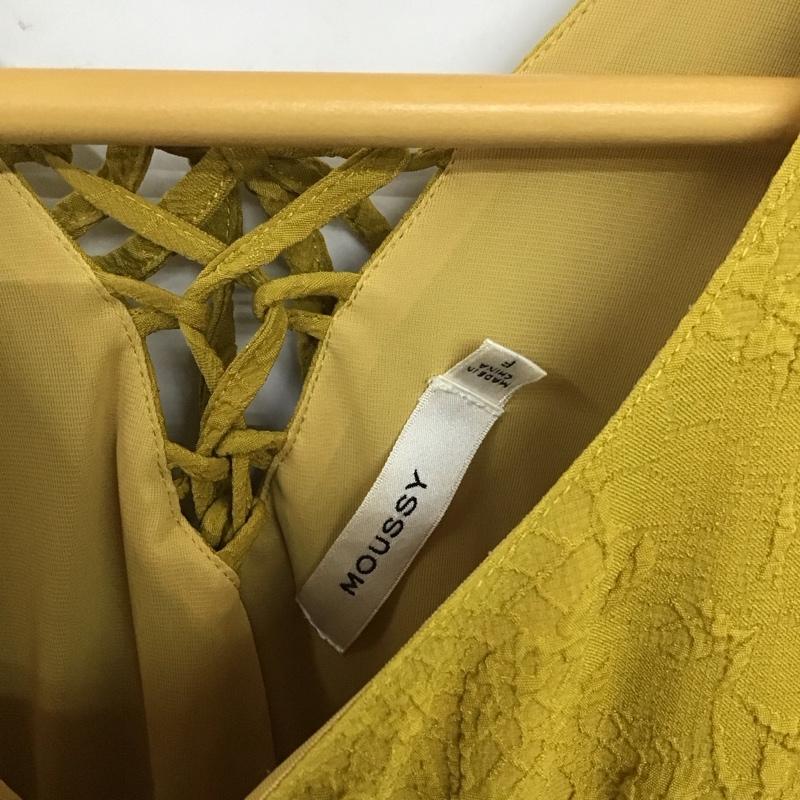 マウジー MOUSSY ワンピース ロングスカート 010aaa30-7650 ノースリーブワンピース ロングスカート フレアスカート FREE 総柄 黄 / イエロー / レディース USED 古着 中古 10135206