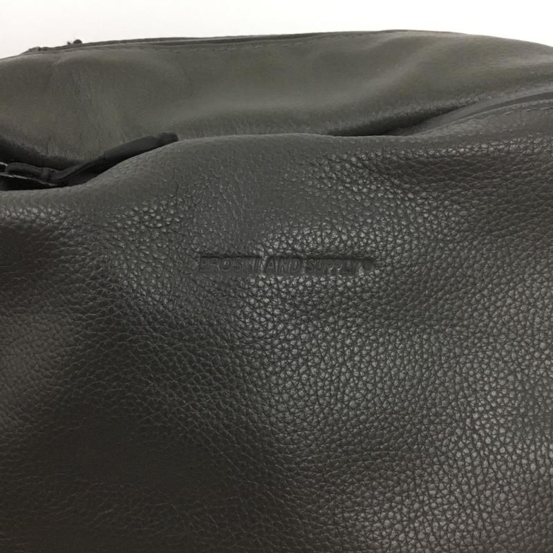 ブロスキーアンドサプライ BROSKI&SUPPLY リュックサック、デイパック リュックサック、デイバッグ BBOM-709 HUB LIMITED レザー ロゴ、文字 灰 / グレー / メンズ USED 古着 中古 10136706