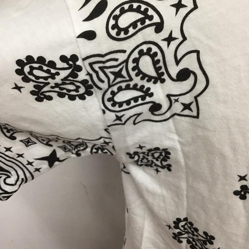 シュプリーム Supreme Tシャツ 半袖 22FW シュプリームxへインズバンダナ柄Tシャツ 半袖カットソー クルーネックカットソー M バンダナ柄 白 / ホワイト / X 黒 / ブラック / メンズ USED 古着 中古 10106609