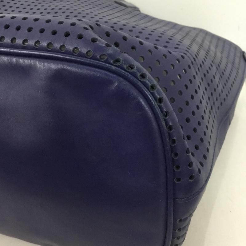 マークバイマークジェイコブス MARC by MARC JACOBS トートバッグ トートバッグ パンチング ロゴ、文字 青 / ブルー / レディース USED 古着 中古 10137944