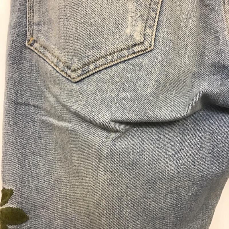 ザラ ZARA パンツ デニム、ジーンズ 6045 467 406 バラ 刺繍 ダメージ加工 水色 / ライトブルー / メンズ USED 古着 中古 10139605