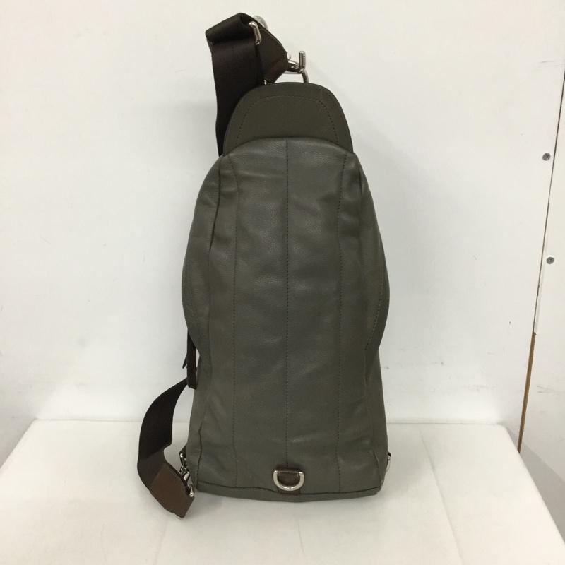 コーチ COACH ボディバッグ ボディバッグ ワンショルダー ロゴ、文字 灰 / グレー / メンズ USED 古着 中古 10128348