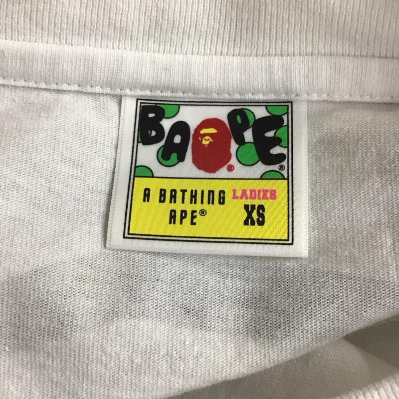アベイシングエイプ A BATHING APE Tシャツ 半袖 半袖カットソー プリントTシャツ クルーネックカットソー XS プリント 白 / ホワイト / レディース USED 古着 中古 10117487