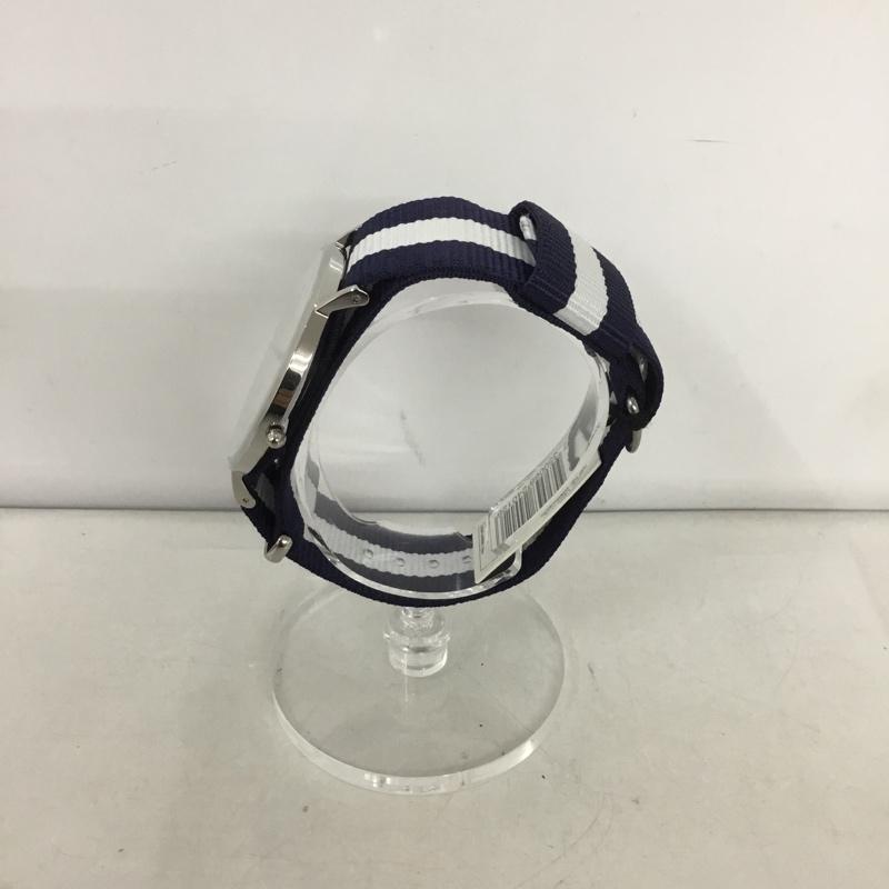 ダニエルウェリントン Daniel Wellington 腕時計 アナログ(クォーツ式) DW00100018 ロゴ、文字 白 / ホワイト / X 紺 / ネイビー / メンズ USED 古着 中古 10135200