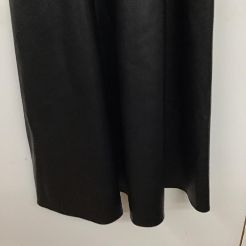 アズールバイマウジー AZUL BY MOUSSY ジャンパースカート ジャンパースカート 250GAB33-106H フェイクレザージップアップジャンパースカート M 無地 黒 / ブラック / レディース USED 古着 中古 10133972