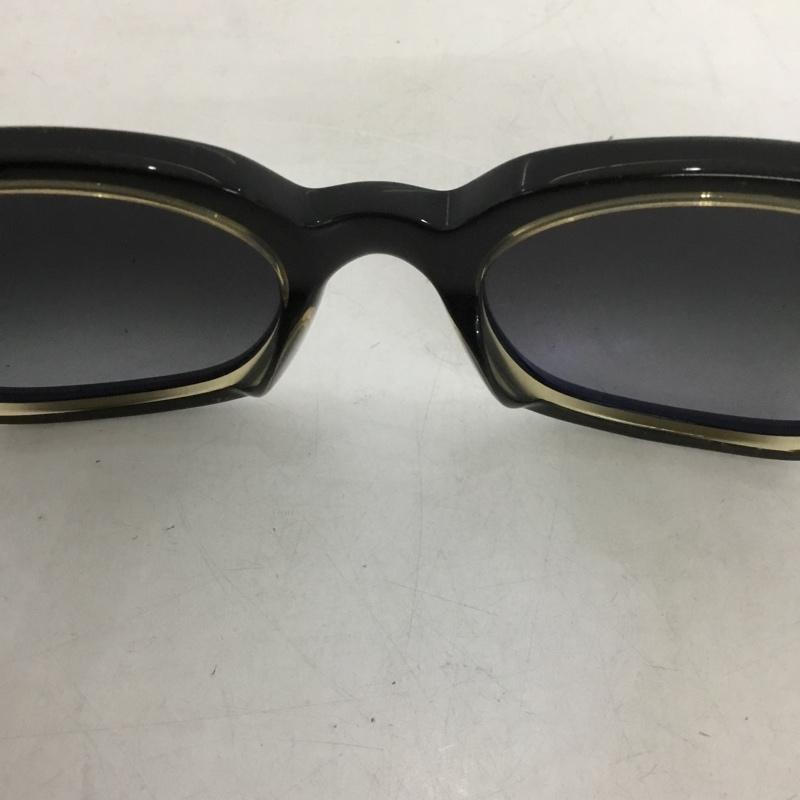トム フォード TOM FORD めがね・サングラス サングラス ロゴ、文字 黒 / ブラック / X ベージュ / ベージュ / メンズ USED 古着 中古 10131715