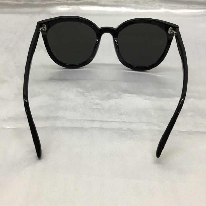 ジェントルモンスター GENTLE MONSTER めがね・サングラス サングラス Solo ロゴ、文字 黒 / ブラック / メンズ USED 古着 中古 10115571