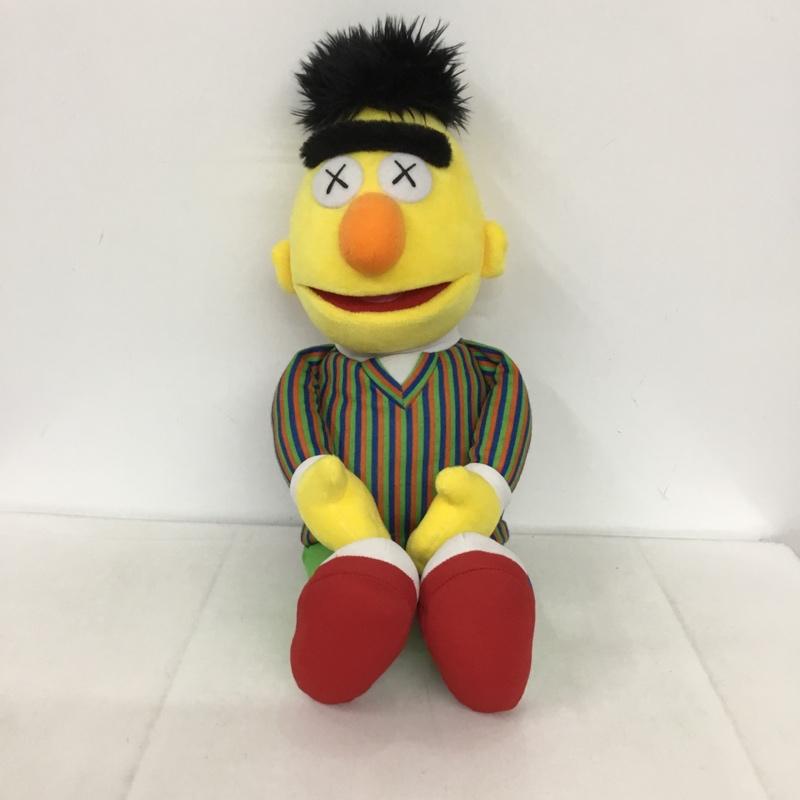 ユニクロ UNIQLO ファッション小物 ファッション小物 361-414922 KAWS x SESAME STREET ぬいぐるみ タグ付き バート キャラクター マルチカラー / マルチカラー / メンズ USED 古着 中古 10131797