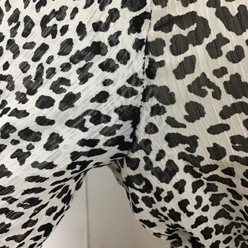 ザラ ZARA カットソー 長袖 2587 152 064 フリル Vネック ギャザークロップド丈 M ヒョウ柄・レオパード柄 黒 / ブラック / X 白 / ホワイト / レディース USED 古着 中古 10123190