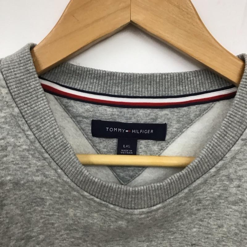 トミーヒルフィガー TOMMY HILFIGER トレーナー 長袖 長袖トレーナー スウェット クルーネック プルオーバー L ロゴ、文字 灰 / グレー / メンズ USED 古着 中古 10129617