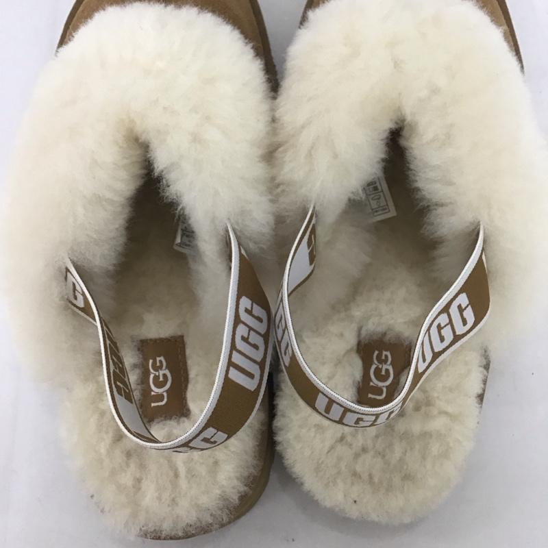アグ UGG サンダル サンダル 1130395K ファンケット 24.5cm 箱有 24.5cm ロゴ、文字 ベージュ / ベージュ / レディース USED 古着 中古 10126342