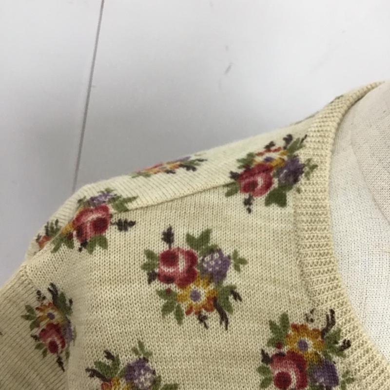 ローラ アシュレイ LAURA ASHLEY カットソー 半袖 半袖カットソー ニットTシャツ クルーネックカットソー 総柄 S 総柄 マルチカラー / マルチカラー / レディース USED 古着 中古 10122410