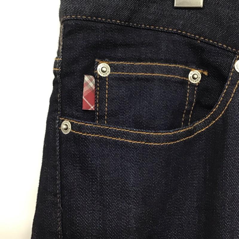 バーバリーブラックレーベル BURBERRY BLACK LABEL パンツ デニム、ジーンズ デニムパンツ スリムパンツ カジュアルパンツ ストレッチパンツ 無地 インディゴ / インディゴ / メンズ USED 古着 中古 10132398