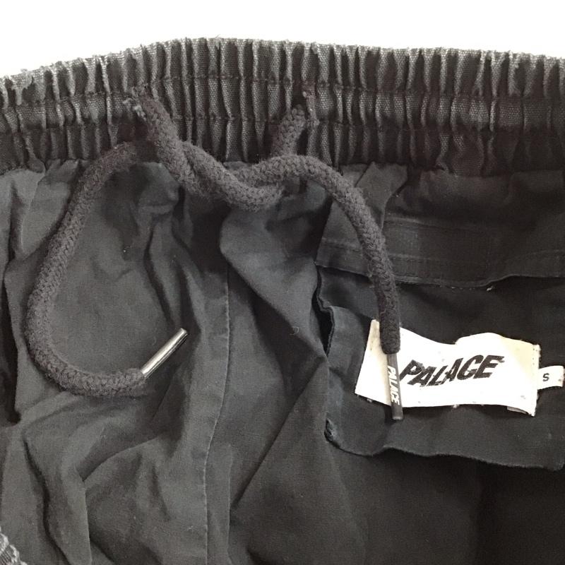 パレス PALACE パンツ ワークパンツ、ペインターパンツ RN150137 ジョガーパンツ S ロゴ、文字 紺 / ネイビー /  メンズ USED 古着 中古 10122623