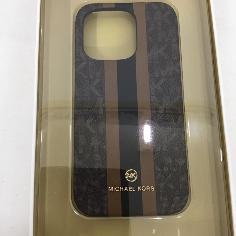 マイケルコース MICHAEL KORS ファッション小物 ファッション小物 MKSTBRWWPIP2261P iPhoneケース iPhone 14 Pro Slim Wrap Case Stripe ロゴ、文字 茶 / ブラウン / レディース USED 古着 中古 10125999
