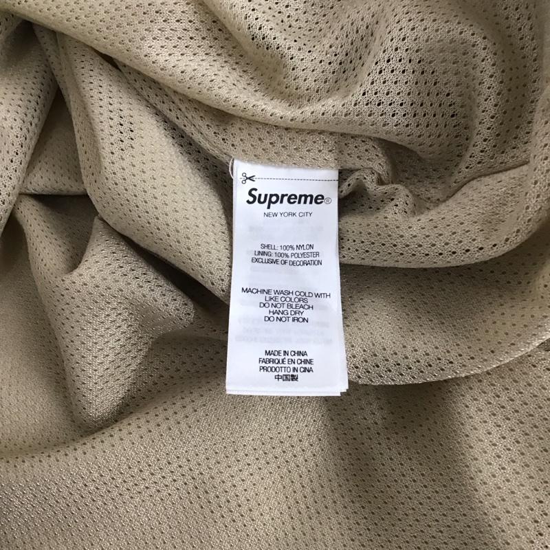 シュプリーム Supreme ジャケット、上着 ジャンパー、ブルゾン 17ss ナイロンジャケット ジップアップジャケット S ロゴ、文字 ベージュ / ベージュ / メンズ USED 古着 中古 10126169
