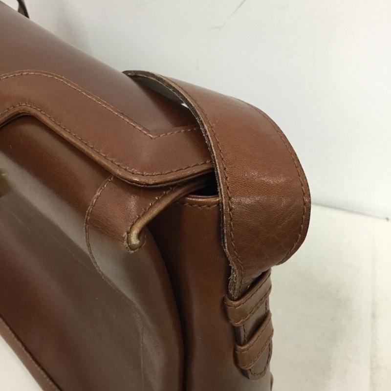 セリーヌ CELINE ショルダーバッグ ショルダーバッグ OLD CELINE 馬車金具 茶 / ブラウン / レディース USED 古着 中古 10148660