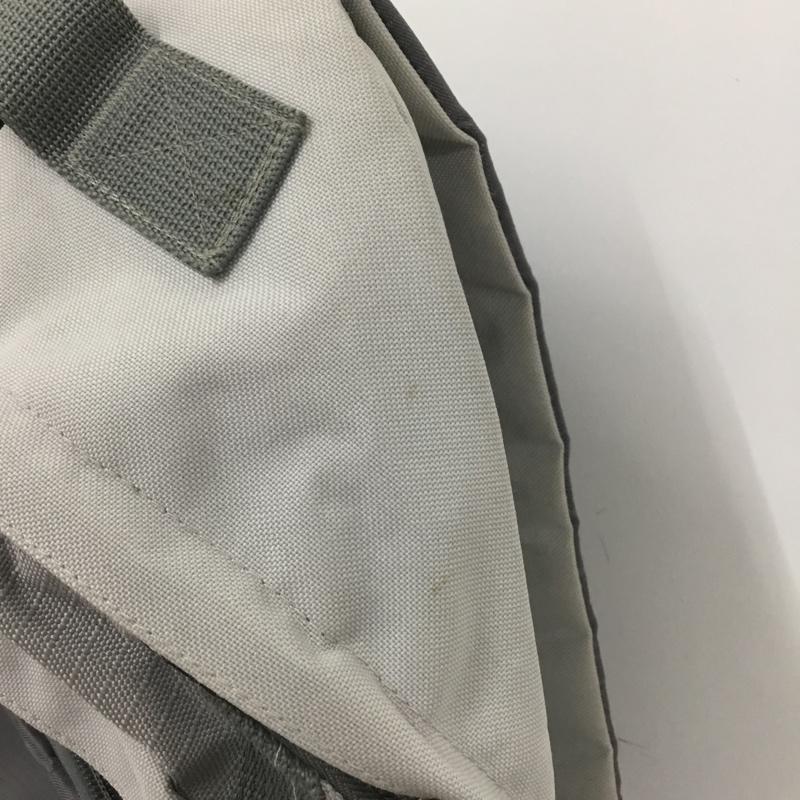 リーボック Reebok リュックサック、デイパック リュックサック、デイバッグ ロゴ、文字 灰 / グレー / メンズ USED 古着 中古 10151229