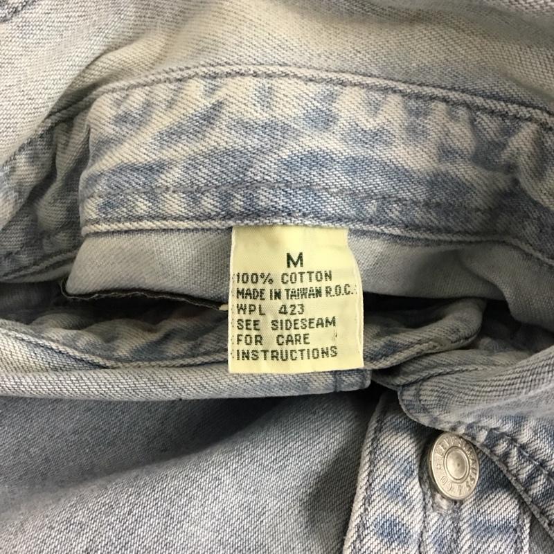 リーバイス Levi s シャツ、ブラウス 長袖 長袖シャツ デニムシャツ カジュアルシャツ M ロゴ、文字 インディゴ / インディゴ / Indigo メンズ USED 古着 中古 10151634
