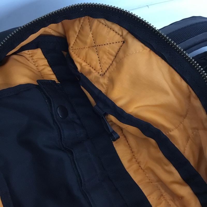 ポーター PORTER リュックサック、デイパック リュックサック、デイバッグ FORCE ロゴ、文字 黒 / ブラック / black メンズ USED 古着 中古 10153179
