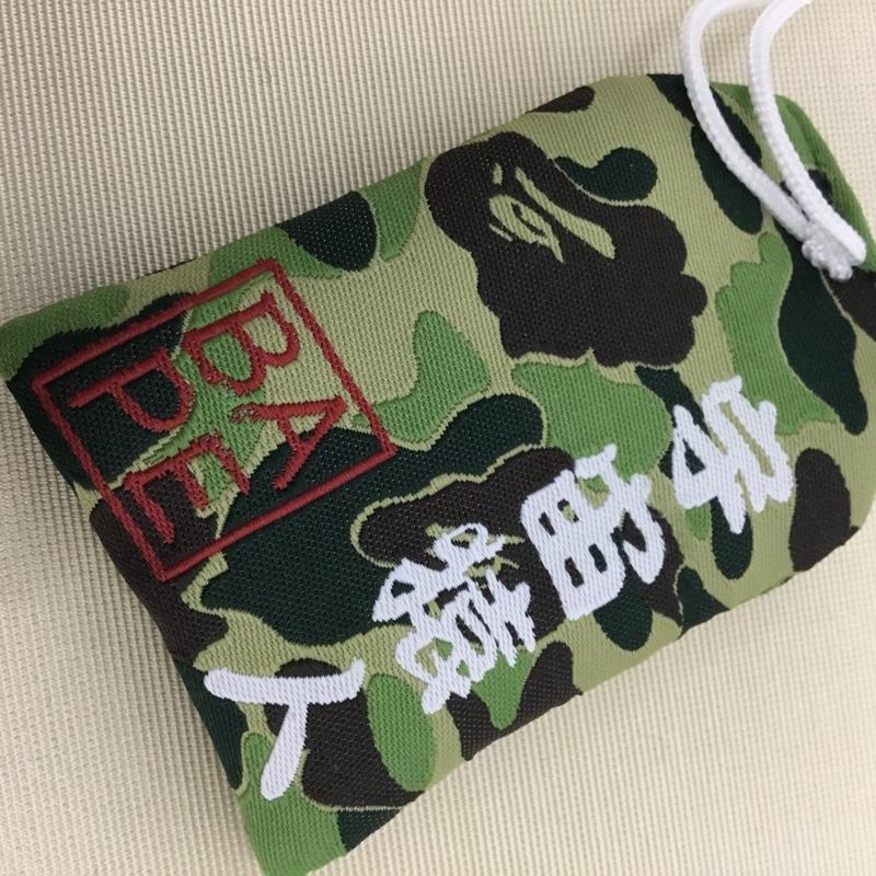 アベイシングエイプ A BATHING APE ファッション小物 ファッション小物 宇宙猿人 御守り 総柄 マルチカラー / マルチカラー / multicolor メンズ USED 古着 中古 10153183