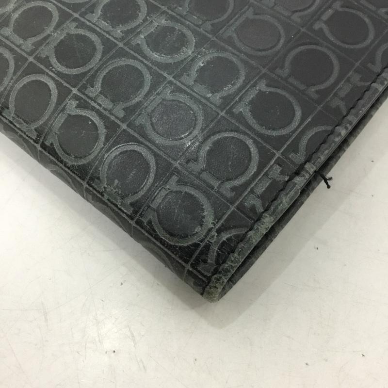 サルヴァトーレフェラガモ Salvatore Ferragamo 財布 二つ折り 総柄 黒 / ブラック / black レディース USED 古着 中古 10153682