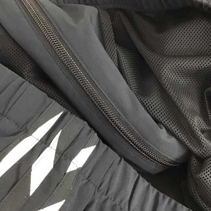 アディダス adidas ジャケット、上着 ジャンパー、ブルゾン ジップアップジャケット アウター スタンドネック L ロゴ、文字 黒 / ブラック / black メンズ USED 古着 中古 10155686