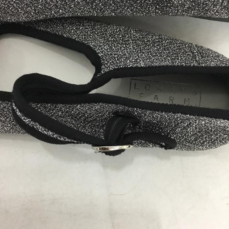 ローリーズファーム LOWRYS FARM パンプス パンプス フラットシューズ ストラップ M 無地 銀 / シルバー / silver color レディース USED 古着 中古 10156888