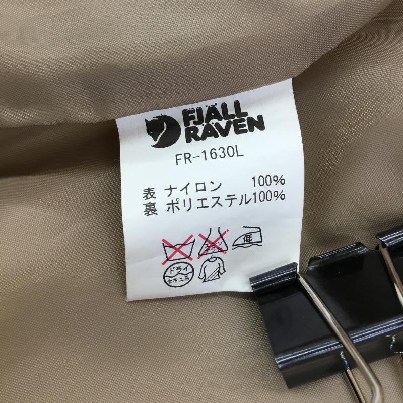 フェールラーベン FJALL RAVEN ジャケット、上着 ジャンパー、ブルゾン FR-1630L ナイロンパーカー マウンテンパーカー L ロゴ、文字 ベージュ / ベージュ / X 赤 / レッド / メンズ USED 古着 中古 10134510