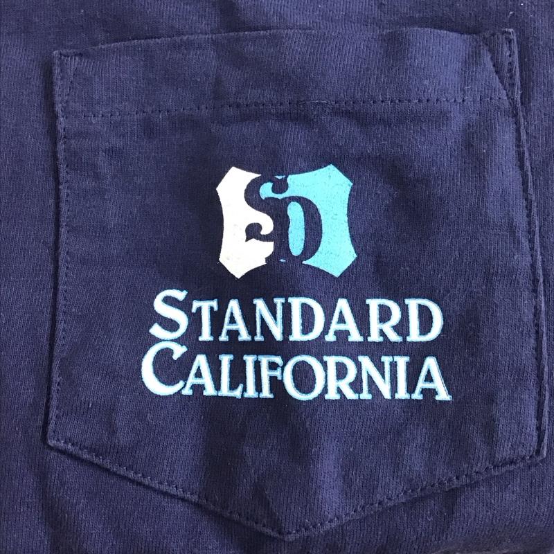 スタンダード カリフォルニア STANDARD CALIFORNIA Tシャツ 半袖 半袖カットソー プリントTシャツ クルーネックカットソー XL ロゴ、文字 紺 / ネイビー / メンズ USED 古着 中古 10137521