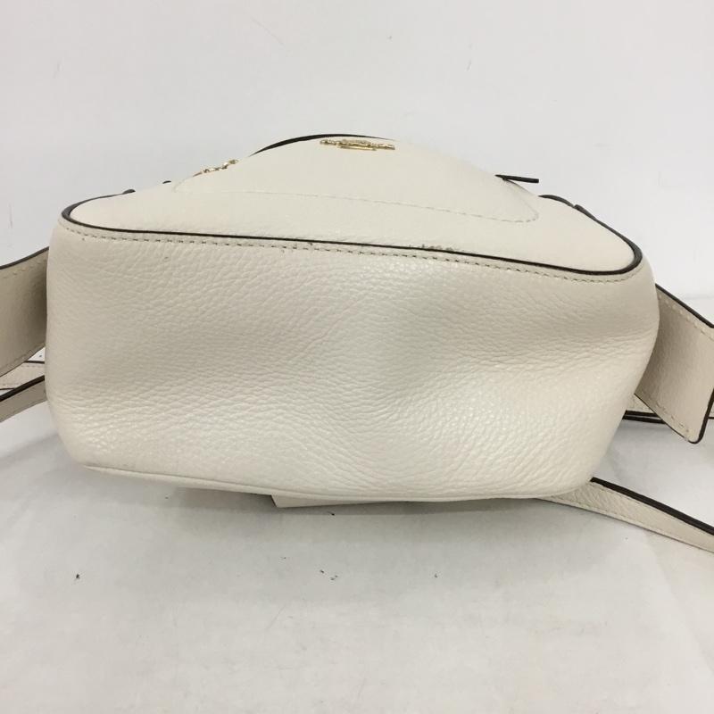 コーチ COACH リュックサック、デイパック リュックサック、デイバッグ F30530 ミニリュック レザー ショルダー 2WAY ロゴ、文字 アイボリー / アイボリー / レディース USED 古着 中古 10140044