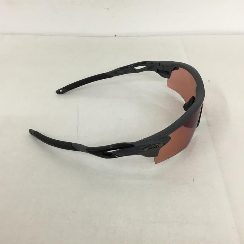 オークリー OAKLEY めがね・サングラス サングラス OO9206-04 RADARLOCK スポーツサングラス ロゴ、文字 黒 / ブラック / X 灰 / グレー / メンズ USED 古着 中古 10129377