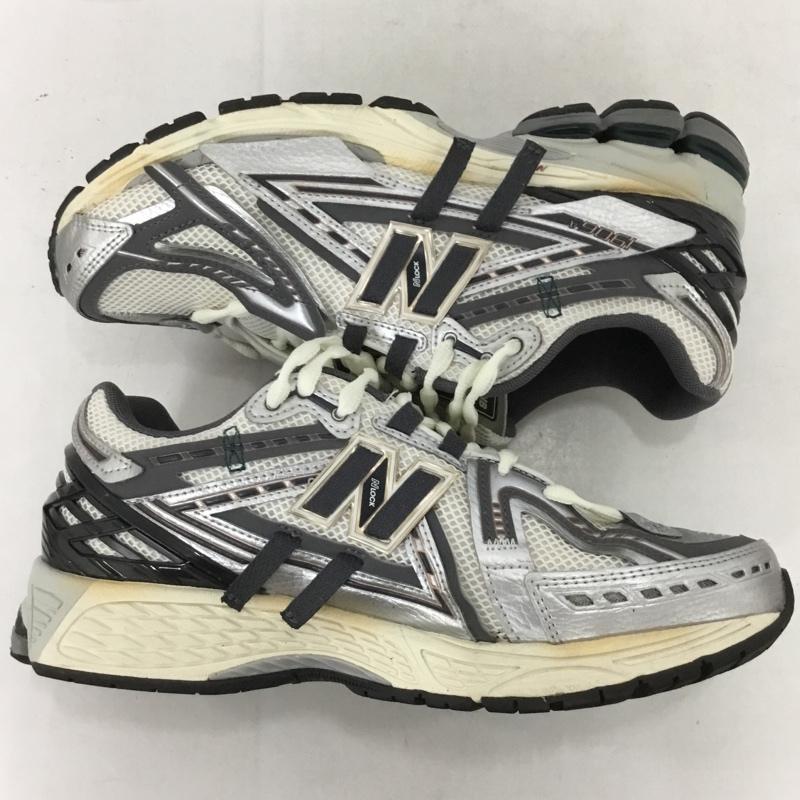 ニューバランス New Balance スニーカー スニーカー M1906AD 28cm 28.0cm ロゴ、文字 白 / ホワイト / X 灰 / グレー / X 銀 / シルバー / メンズ USED 古着 中古 10138034