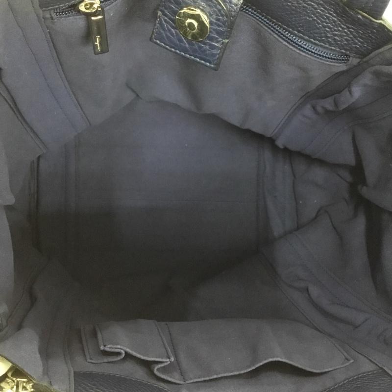 サルヴァトーレフェラガモ Salvatore Ferragamo トートバッグ トートバッグ E-21 E084 ガンチーニ 無地 紺 / ネイビー / レディース USED 古着 中古 10125987