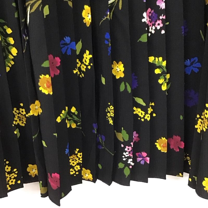 ザラ ZARA TRAFALUC スカート ロングスカート ロングスカート フレアスカート カジュアルスカート プリーツ S プリント マルチカラー / マルチカラー / レディース USED 古着 中古 10136413