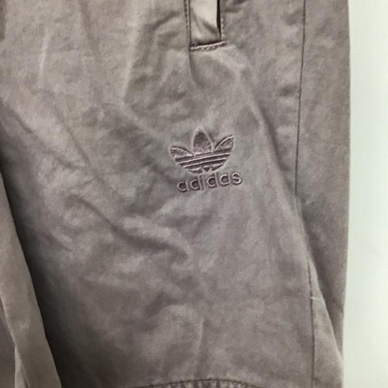 アディダス adidas パンツ ショートパンツ ショートパンツ ハーフパンツ カジュアルパンツ ロゴ、文字 紫 / パープル / メンズ USED 古着 中古 10135957