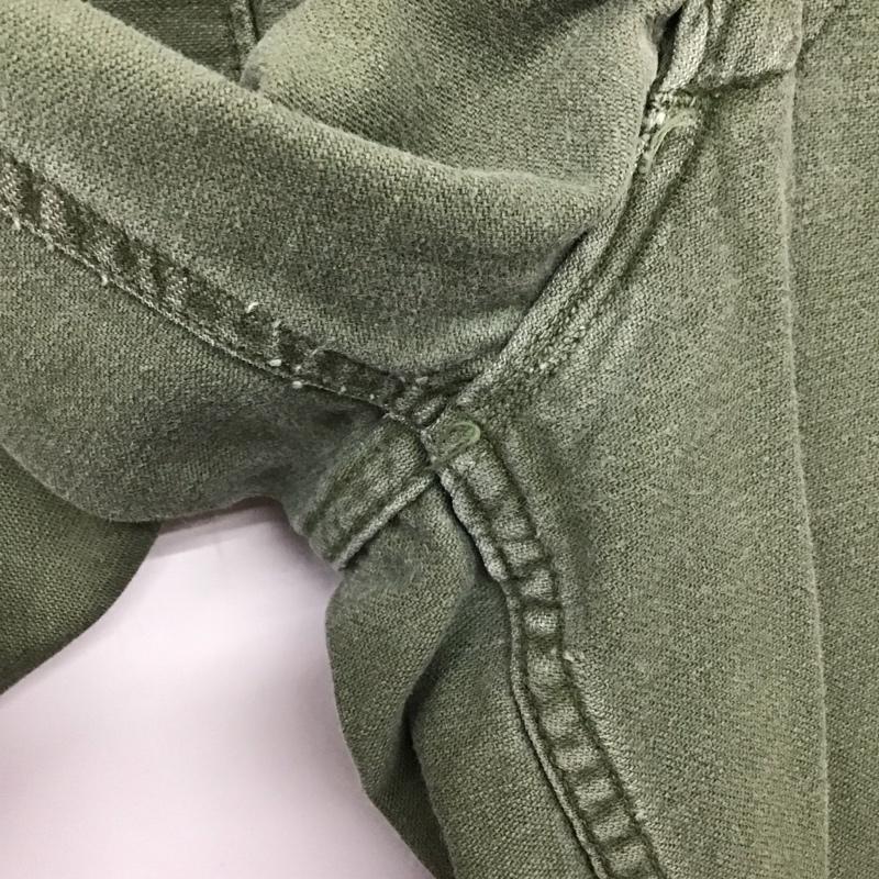 ミリタリー ミリタリー パンツ ワークパンツ、ペインターパンツ ミリタリーパンツ ワイドパンツ カジュアルパンツ 60s ベイカー 30インチ 無地 カーキ / カーキ / メンズ USED 古着 中古 10134960