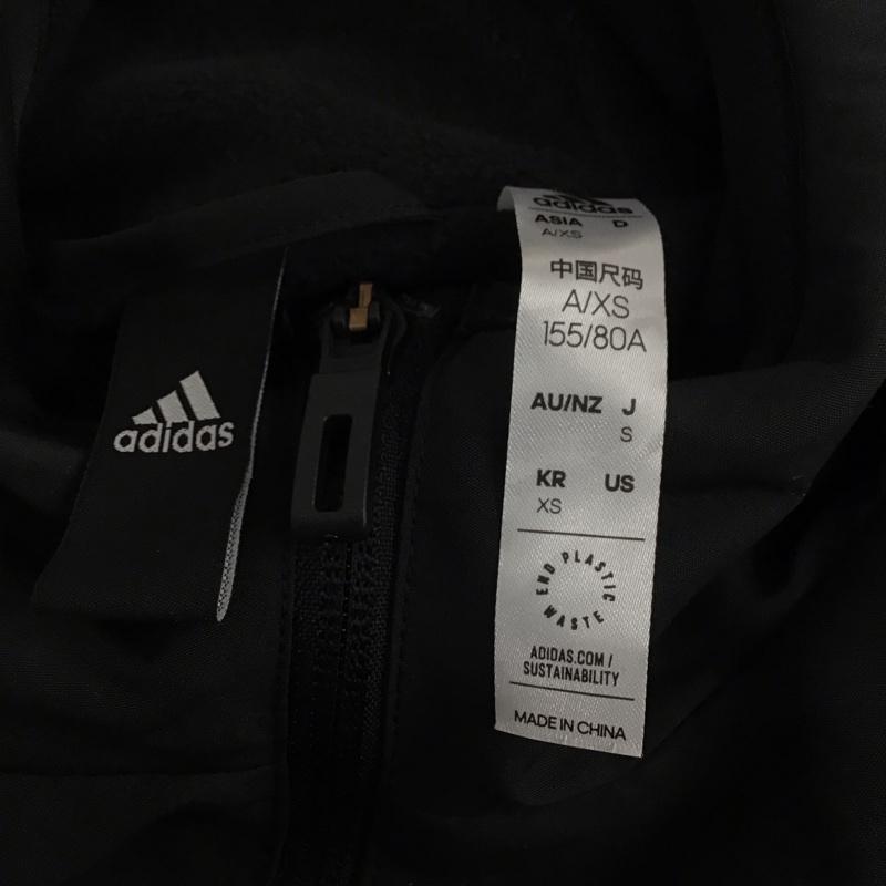 アディダス adidas ジャケット、上着 ジャケット、ブレザー HM7062 ベンチコート 裏フリース S ロゴ、文字 黒 / ブラック / X 白 / ホワイト / レディース USED 古着 中古 10122487