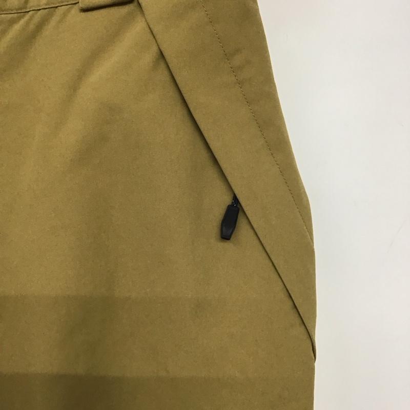 コロンビア Columbia パンツ ワークパンツ、ペインターパンツ 216 pm4777 ウェア- ワイドパンツ スポーツウェア S ロゴ、文字 ベージュ / ベージュ / メンズ USED 古着 中古 10137685