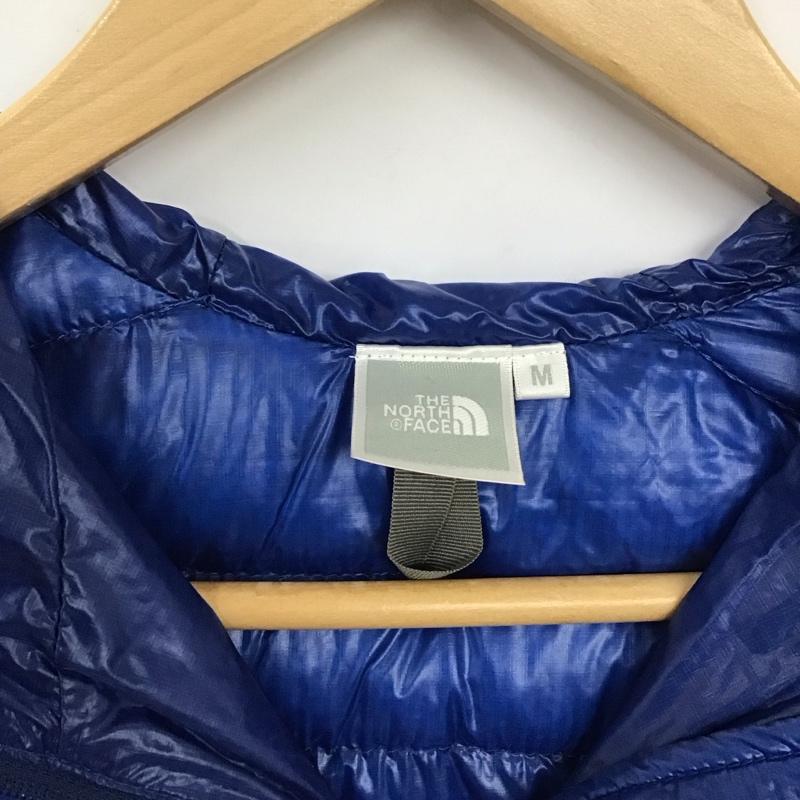 ザノースフェイス THE NORTH FACE ジャケット、上着 ダウンジャケット NDW18171 LIGHT HEAT HOODIE M ロゴ、文字 青 / ブルー / レディース USED 古着 中古 10131558