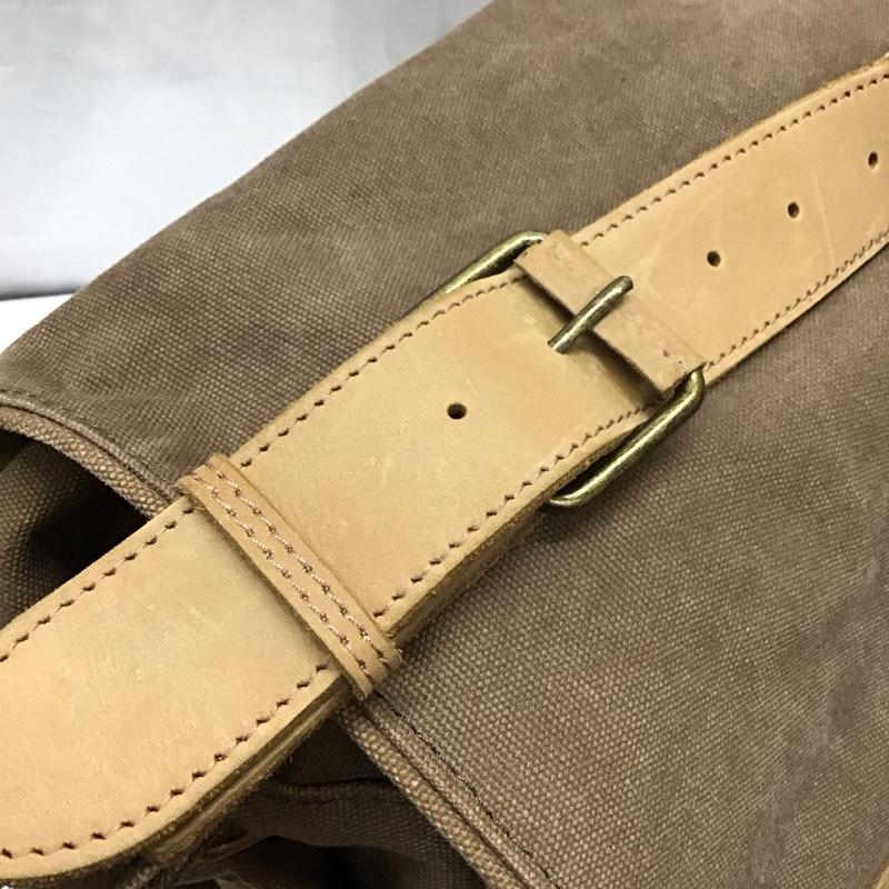 エルエルビーン L.L.Bean ショルダーバッグ ショルダーバッグ CNLP0751 0AMN7 キャンバス メッセンジャー 無地 茶 / ブラウン / メンズ USED 古着 中古 10118149