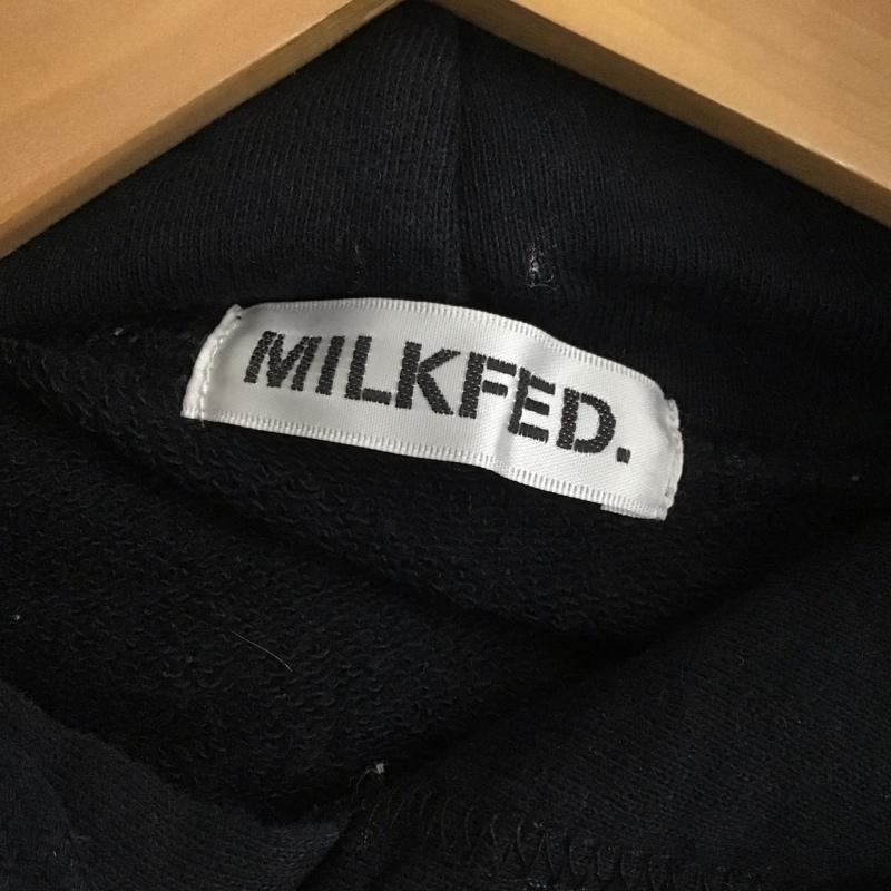 ミルクフェド MILKFED. パーカー 長袖 長袖パーカー プルオーバーパーカー スウェット ロゴ、文字 黒 / ブラック / レディース USED 古着 中古 10128979