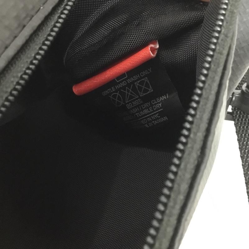 マンハッタンポーテージ Manhattan Portage ショルダーバッグ ショルダーバッグ サコッシュ ロゴ、文字 黒 / ブラック / メンズ USED 古着 中古 10130785