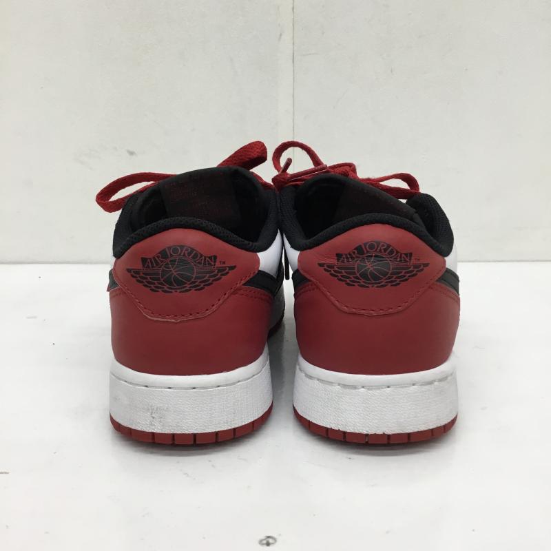 ナイキ NIKE スニーカー スニーカー CZ0858-106 Nike GS Air Jordan 1 Retro Low OG Black Toe 23.0cm ロゴ、文字 白 / ホワイト / X 黒 / ブラック / X 赤 / レッド / レディース USED 古着 中古 10130254