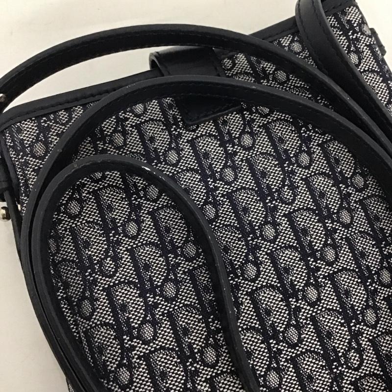 クリスチャンディオール Christian Dior ショルダーバッグ ショルダーバッグ トロッター柄 ポシェット 総柄 紺 / ネイビー / レディース USED 古着 中古 10135302