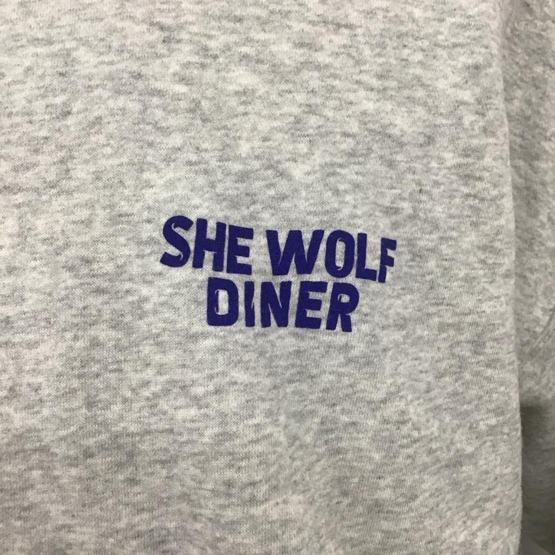 フリークスストア FREAK S STORE トレーナー 長袖 1221248900714 SHE WOLF DINER スウェット バックプリント 裏起毛 M ロゴ、文字 灰 / グレー / メンズ USED 古着 中古 10112932