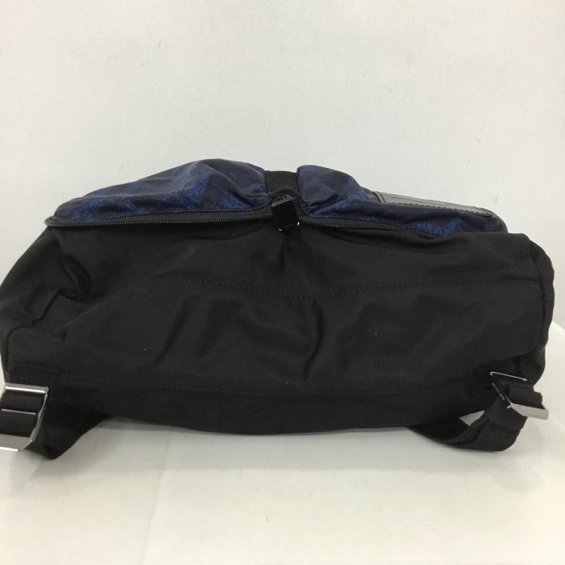 マイケルコース MICHAEL KORS リュックサック、デイパック リュックサック、デイバッグ 37T8LKPN2O KENT PACKABLE SHOPPER TOTE 折り畳み タグ付き カモフラージュ柄・迷彩 黒 / ブラック / メンズ USED 古着 中古 10136704