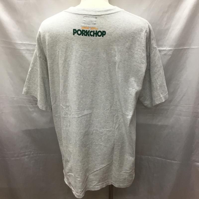 ポークチョップガレージサプライ PORKCHOP GARAGE SUPPLY Tシャツ 半袖 半袖カットソー プリントTシャツ クルーネックカットソー XL ロゴ、文字 灰 / グレー / メンズ USED 古着 中古 10113869
