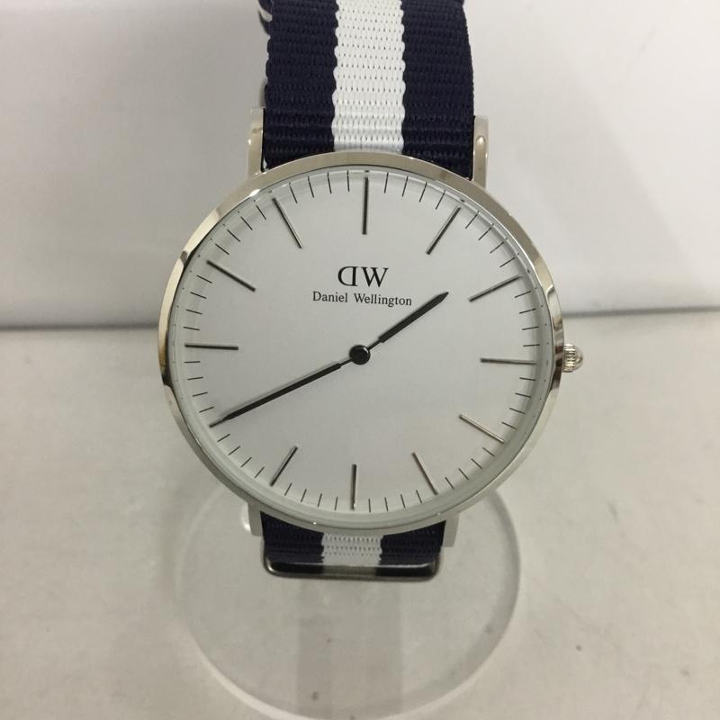 ダニエルウェリントン Daniel Wellington 腕時計 アナログ(クォーツ式) DW00100018 ロゴ、文字 白 / ホワイト / X 紺 / ネイビー / メンズ USED 古着 中古 10135200